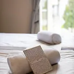 Novara Отель 3*