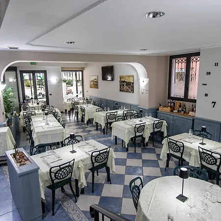 Novara 3*