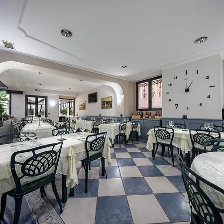 Novara 3*