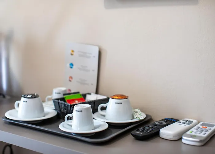 诺瓦拉酒店 3* 韦尔巴尼亚