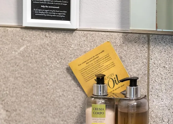 诺瓦拉酒店 3* 韦尔巴尼亚